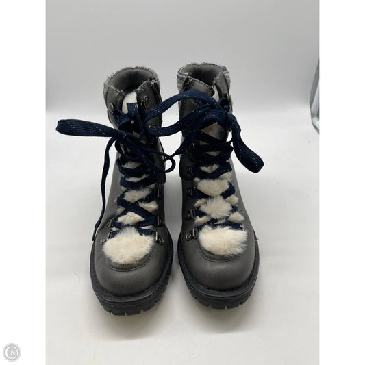 Boots Ankle Heels By Maurices In Grey, Size: 6.5