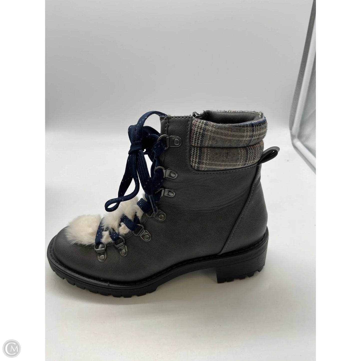 Boots Ankle Heels By Maurices In Grey, Size: 6.5