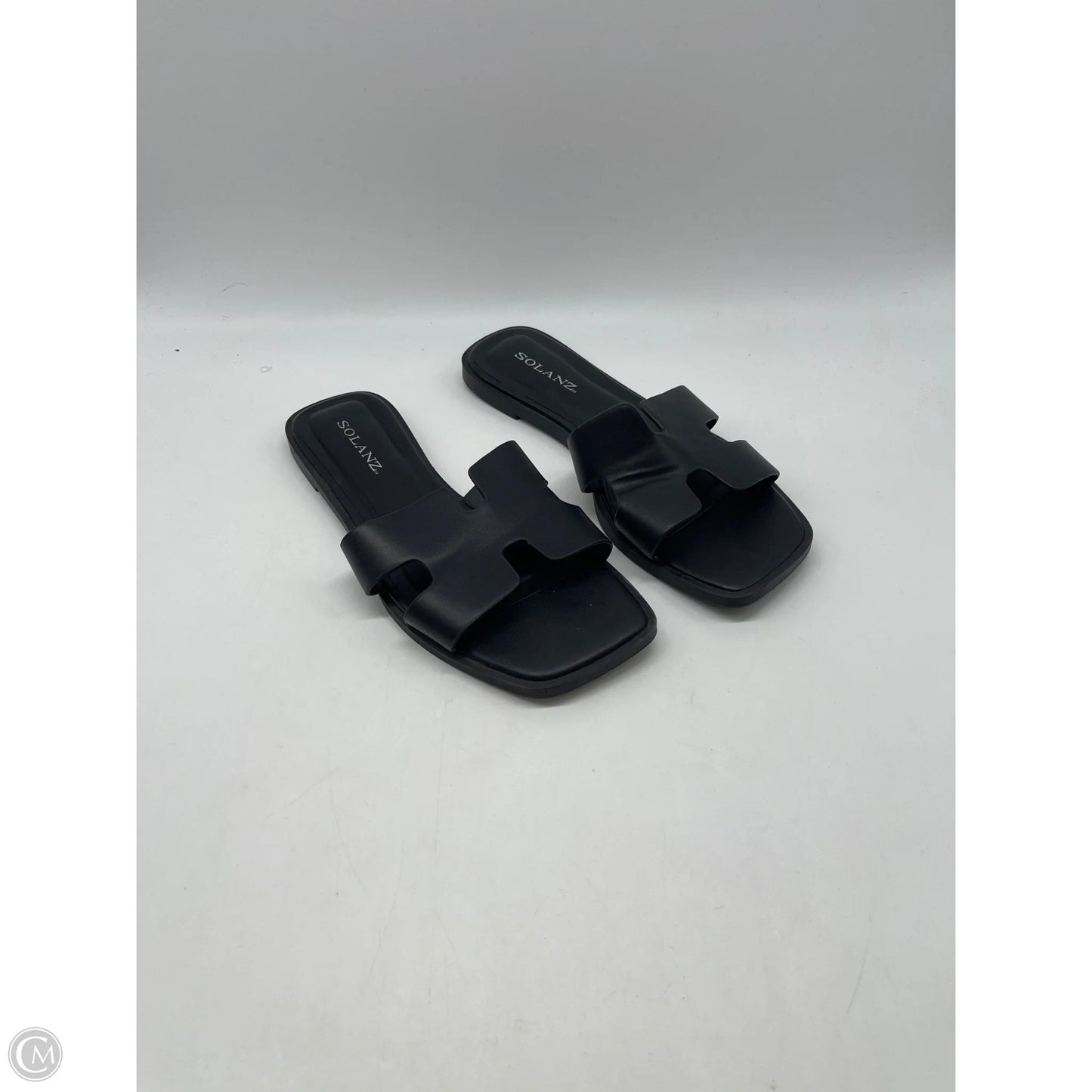 Sandals Flats By Solanz In Black, Size: 7
