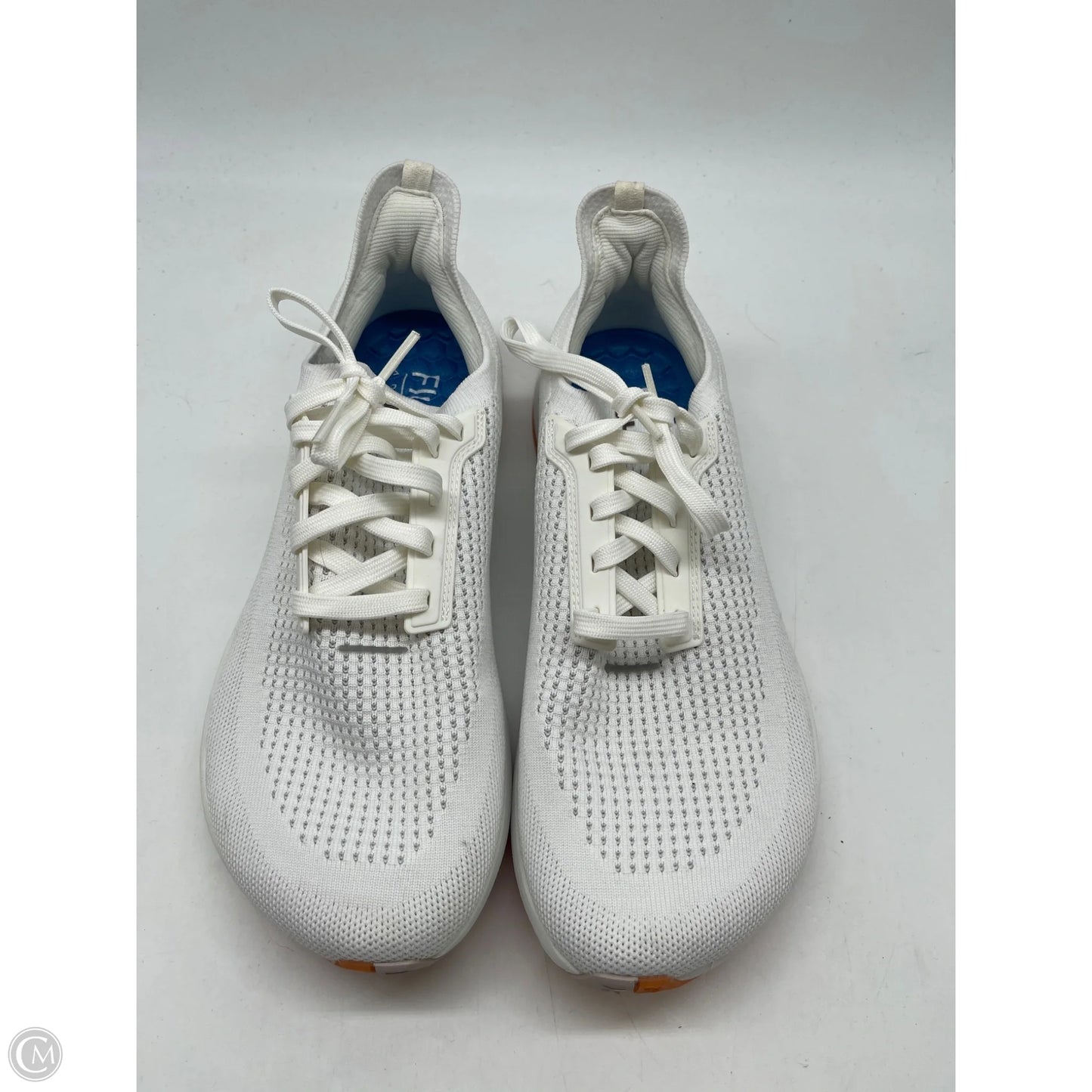 Shoes Athletic By Cmb In White, Size: 10
