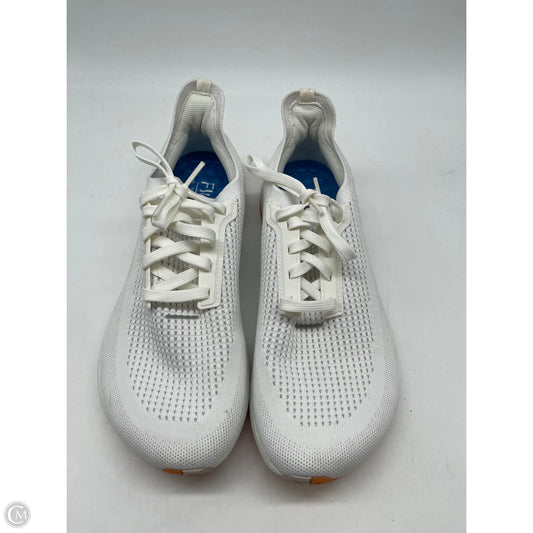 Shoes Athletic By Cmb In White, Size: 10