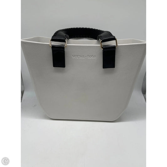 Tote By Clothes Mentor, Size: Large