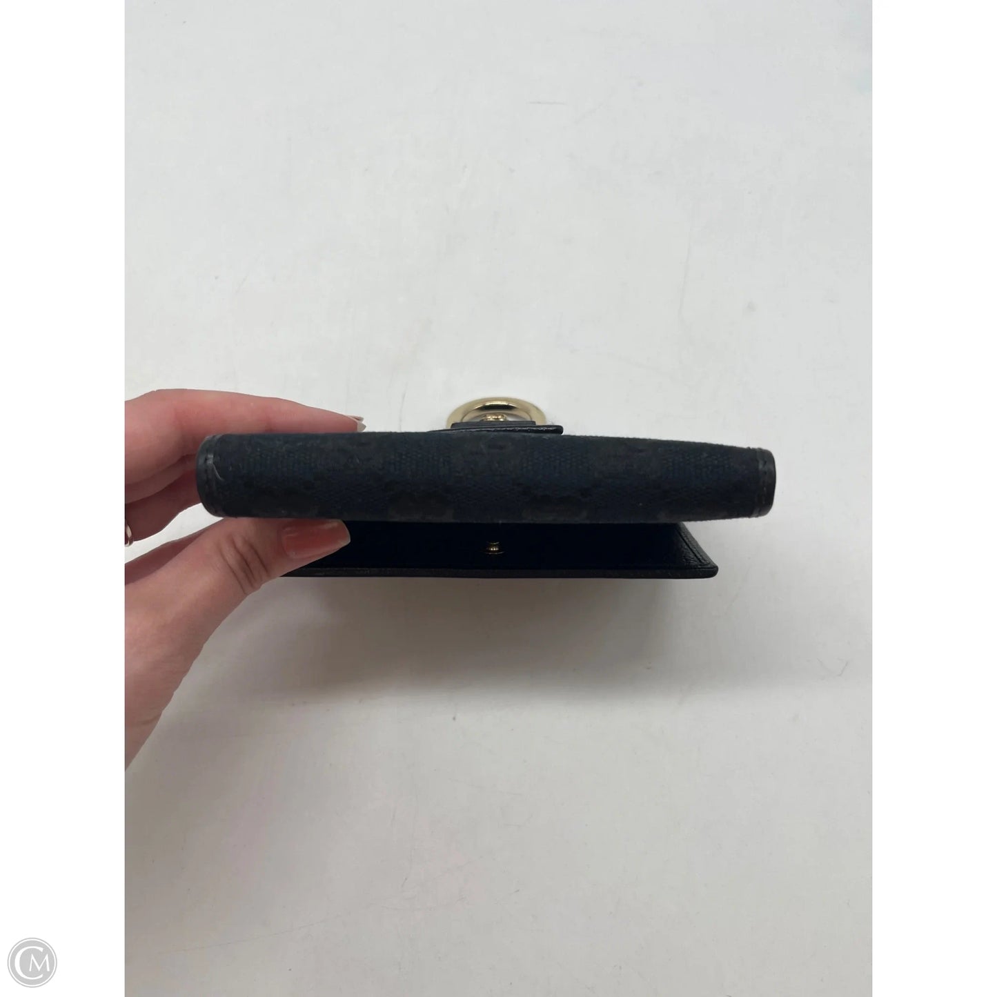 Wallet Luxury Designer By Gucci, Size: Medium