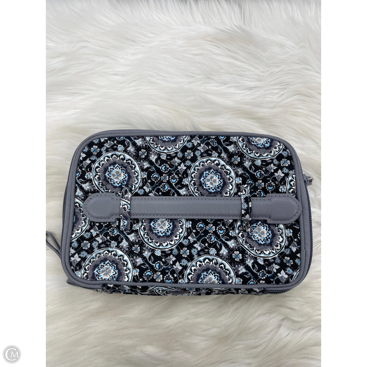 Makeup Bag By Vera Bradley, Size: Medium