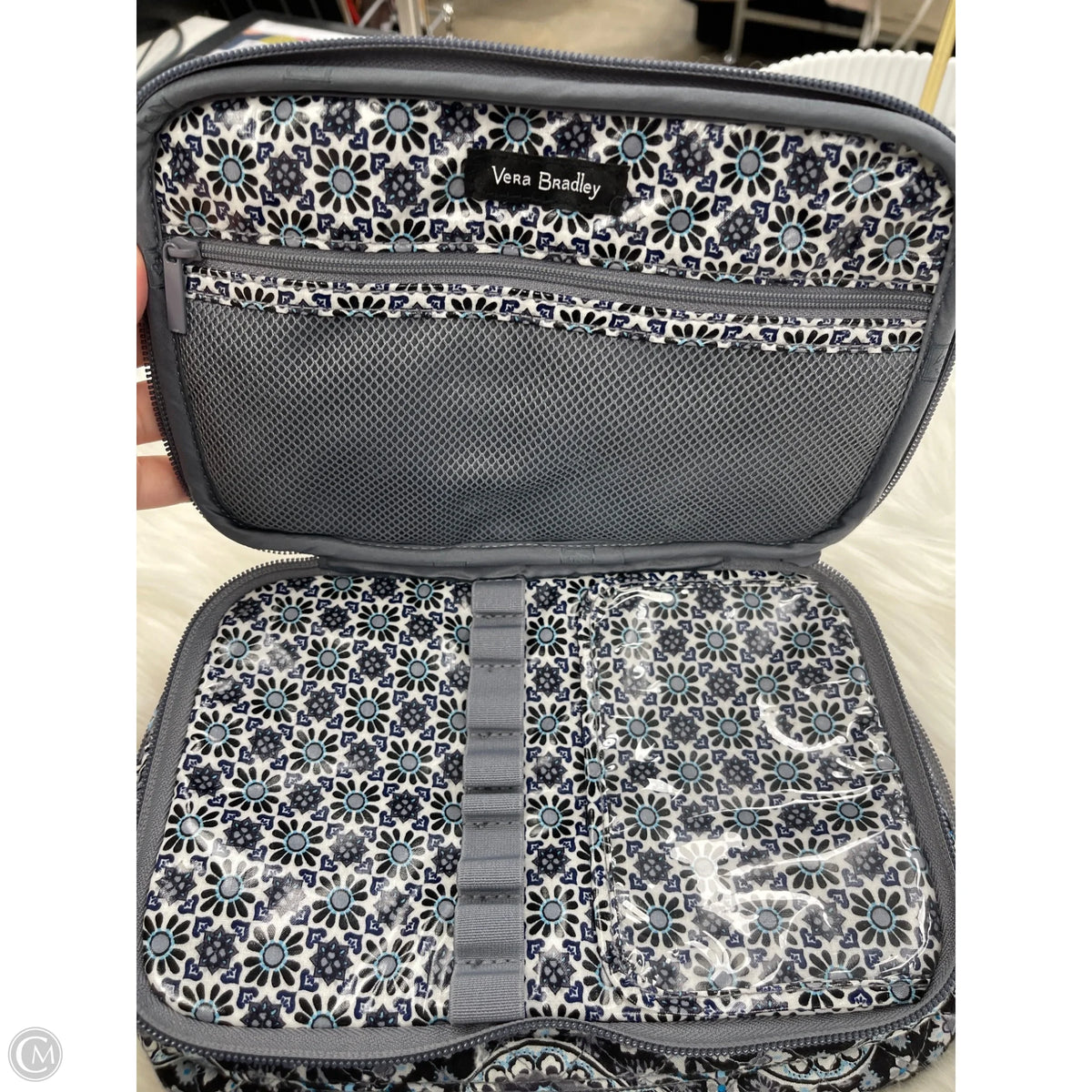 Makeup Bag By Vera Bradley, Size: Medium