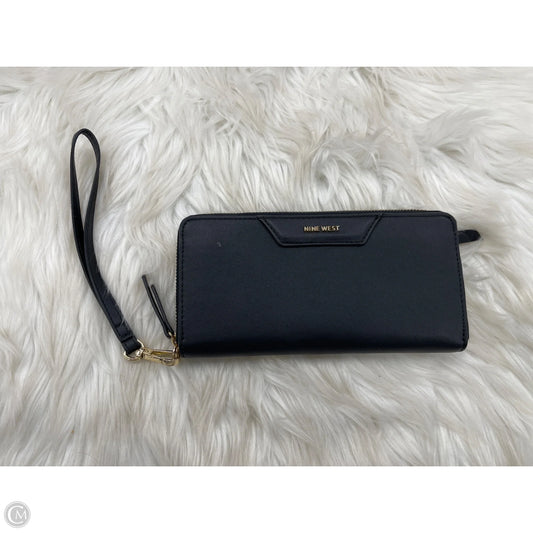Wristlet By Nine West, Size: Large