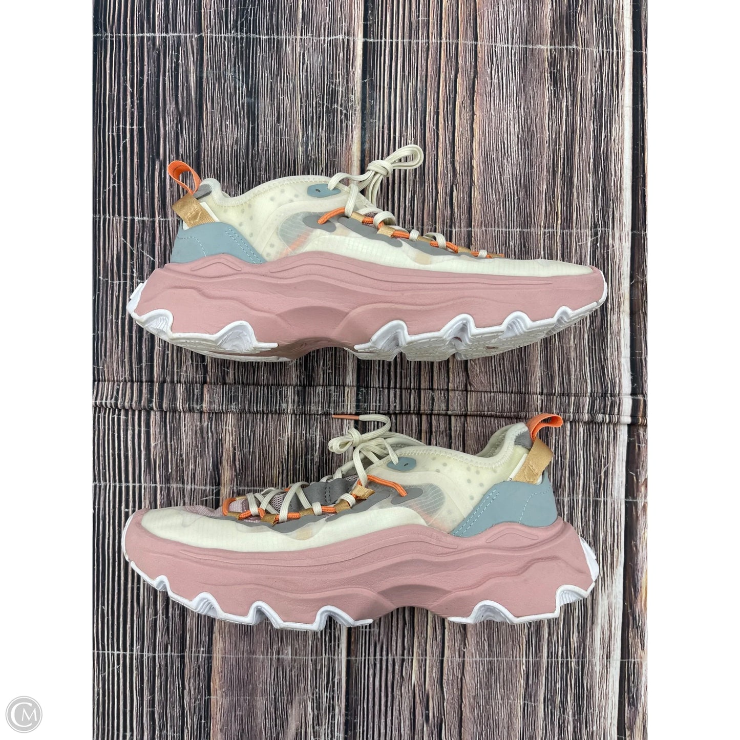 Shoes Athletic By Sorel In Ivory, Size: 11