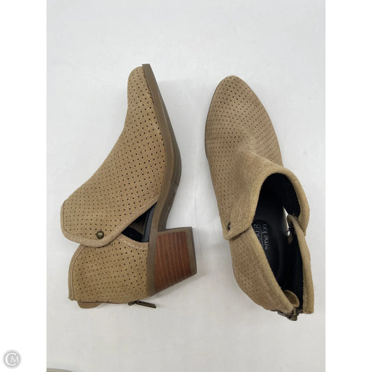 Boots Ankle Heels By Adam Tucker In Tan, Size: 7