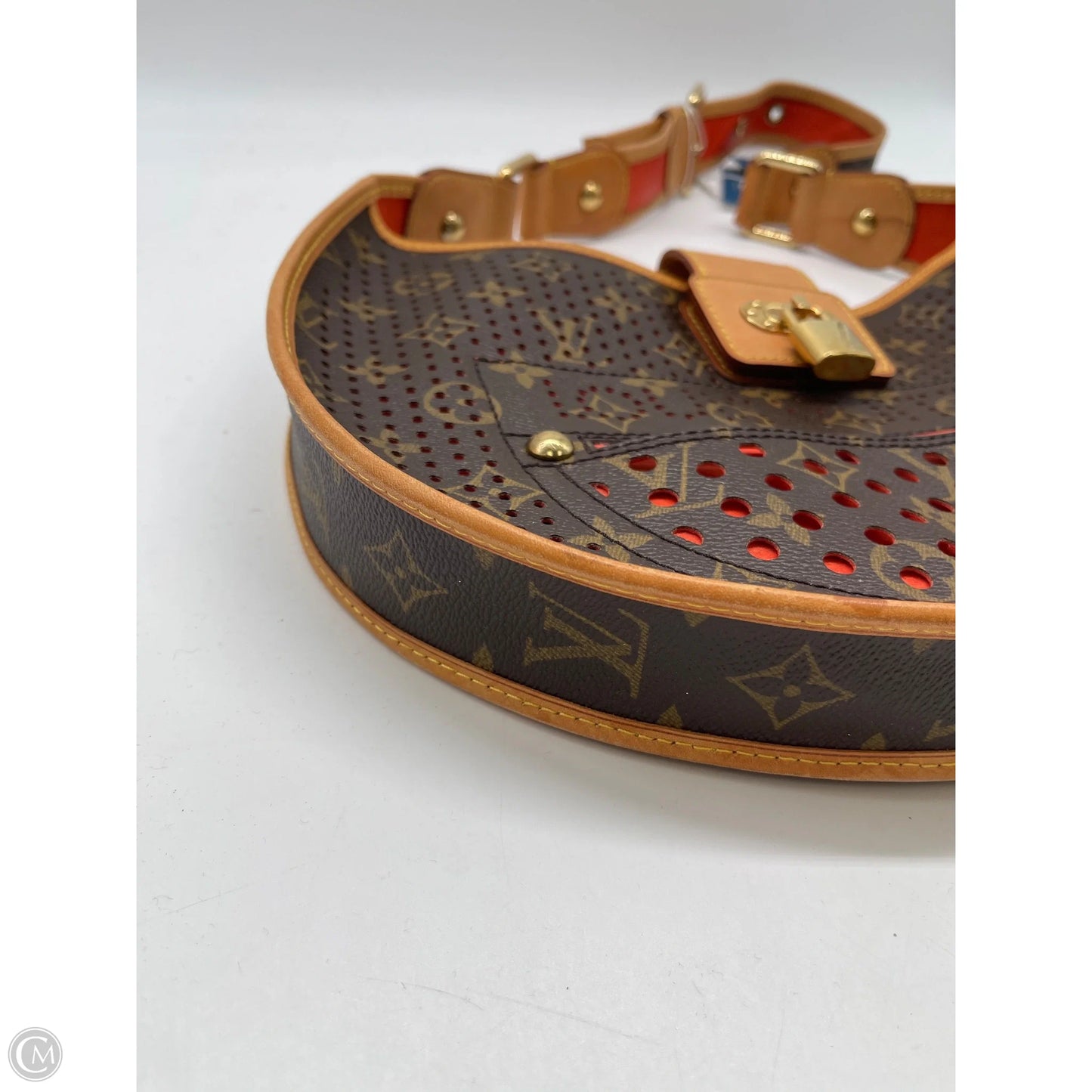 Handbag Luxury Designer By Louis Vuitton, Size: Medium