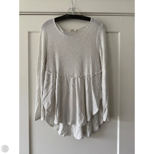 Top Long Sleeve By Betseys Boutique Shop In White, Size: M