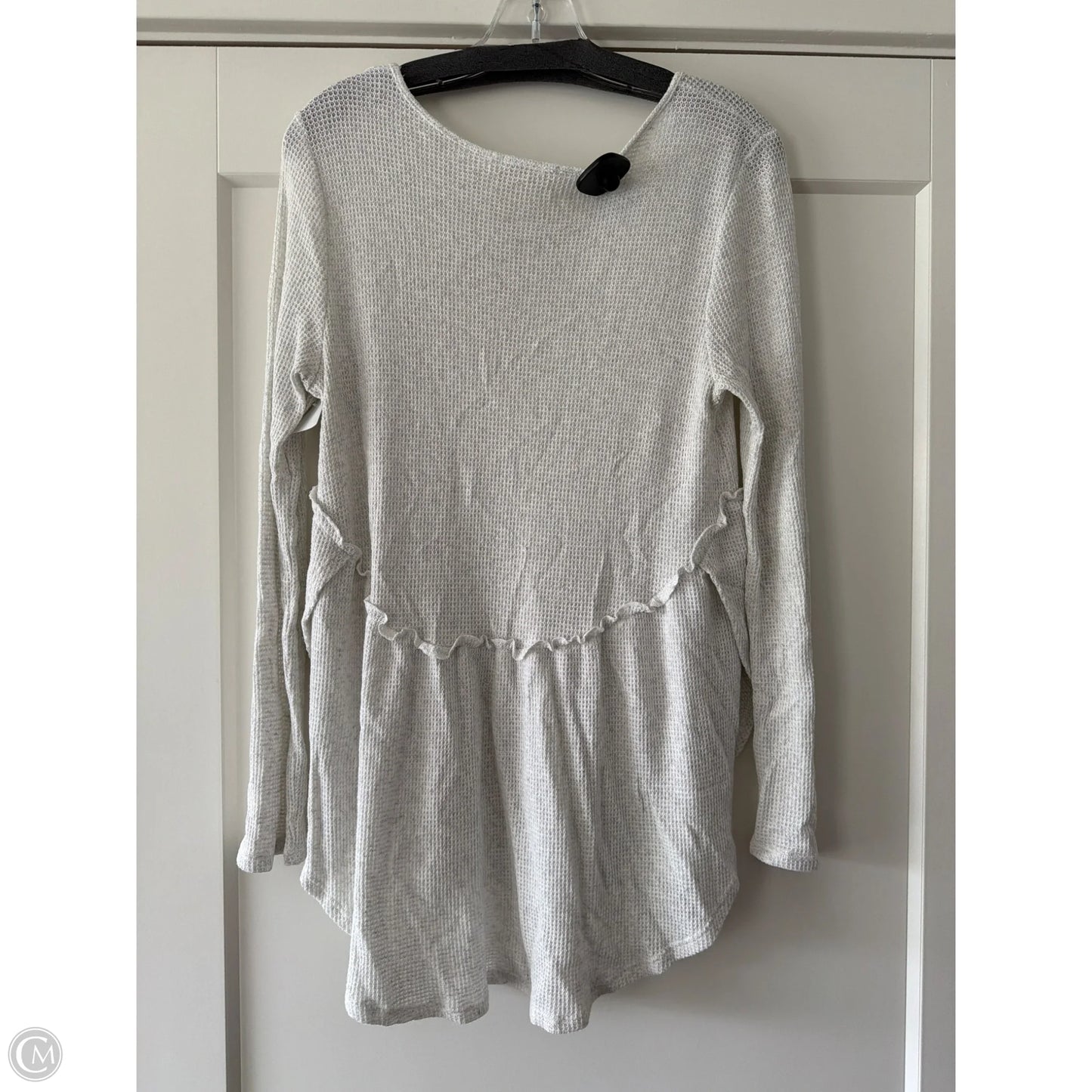 Top Long Sleeve By Betseys Boutique Shop In White, Size: M