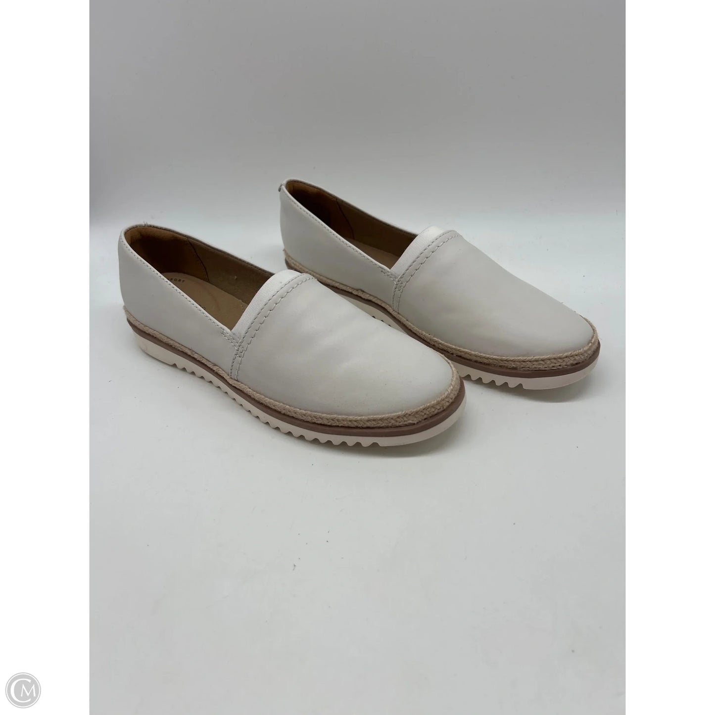 Shoes Flats By Clarks In White, Size: 8