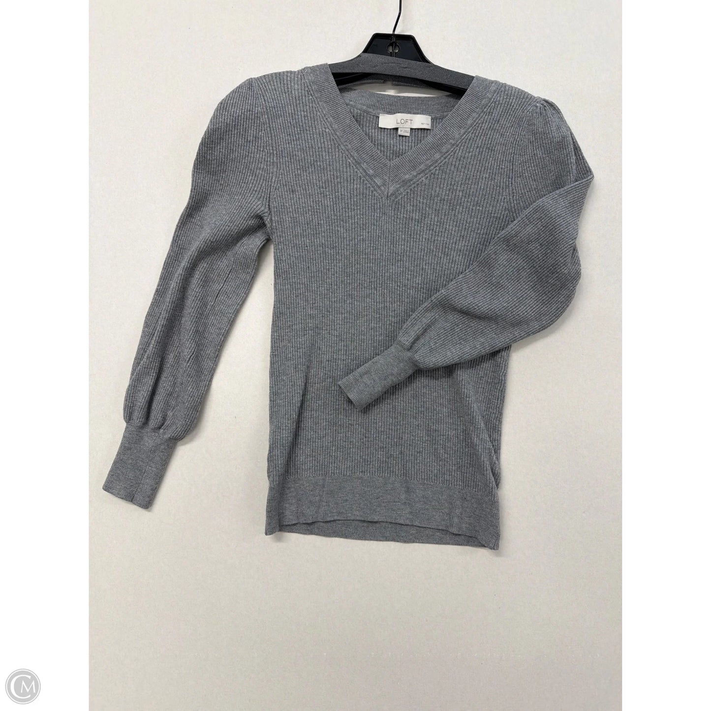 Top Long Sleeve By Loft In Grey, Size: Sp