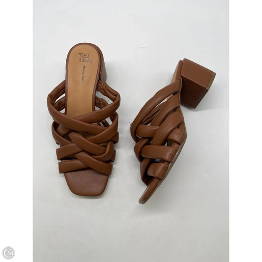 Sandals Heels Block By Time And Tru In Brown, Size: 6