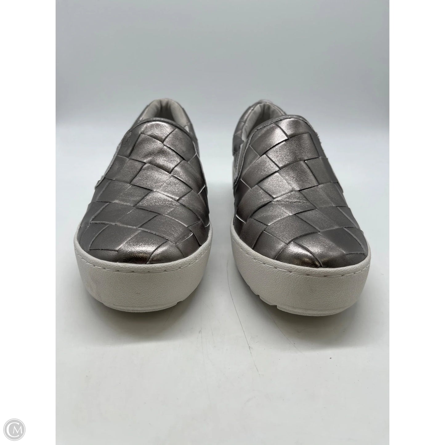 Shoes Flats By Jambu In Silver, Size: 8.5
