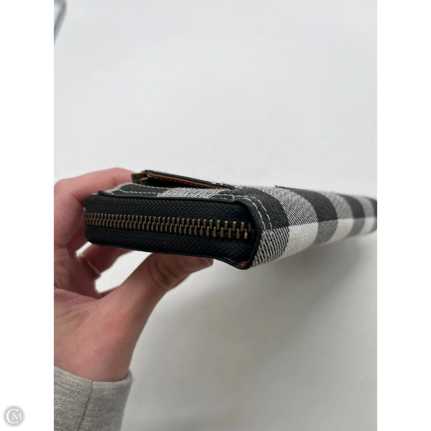 Wallet By Clothes Mentor, Size: Large