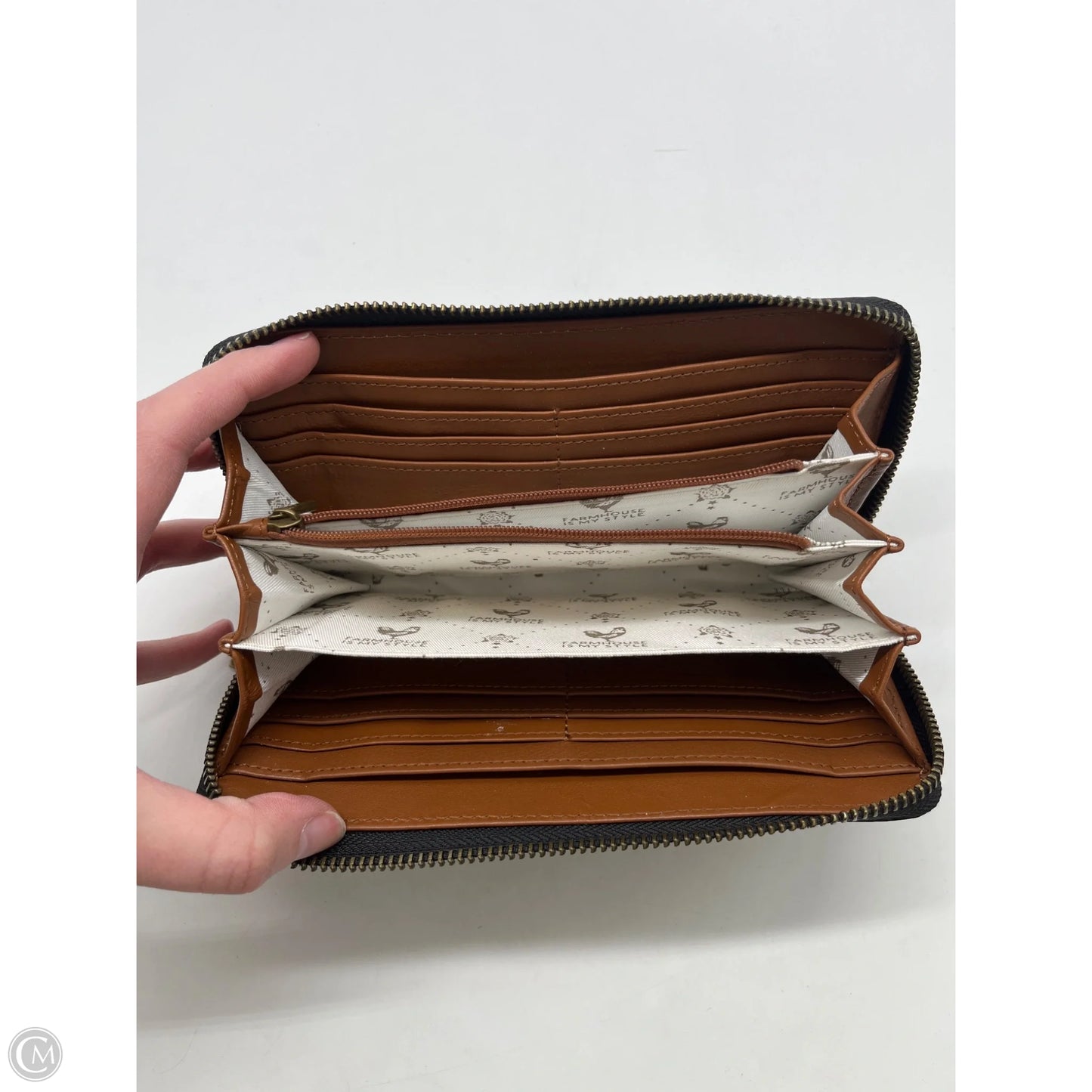 Wallet By Clothes Mentor, Size: Large