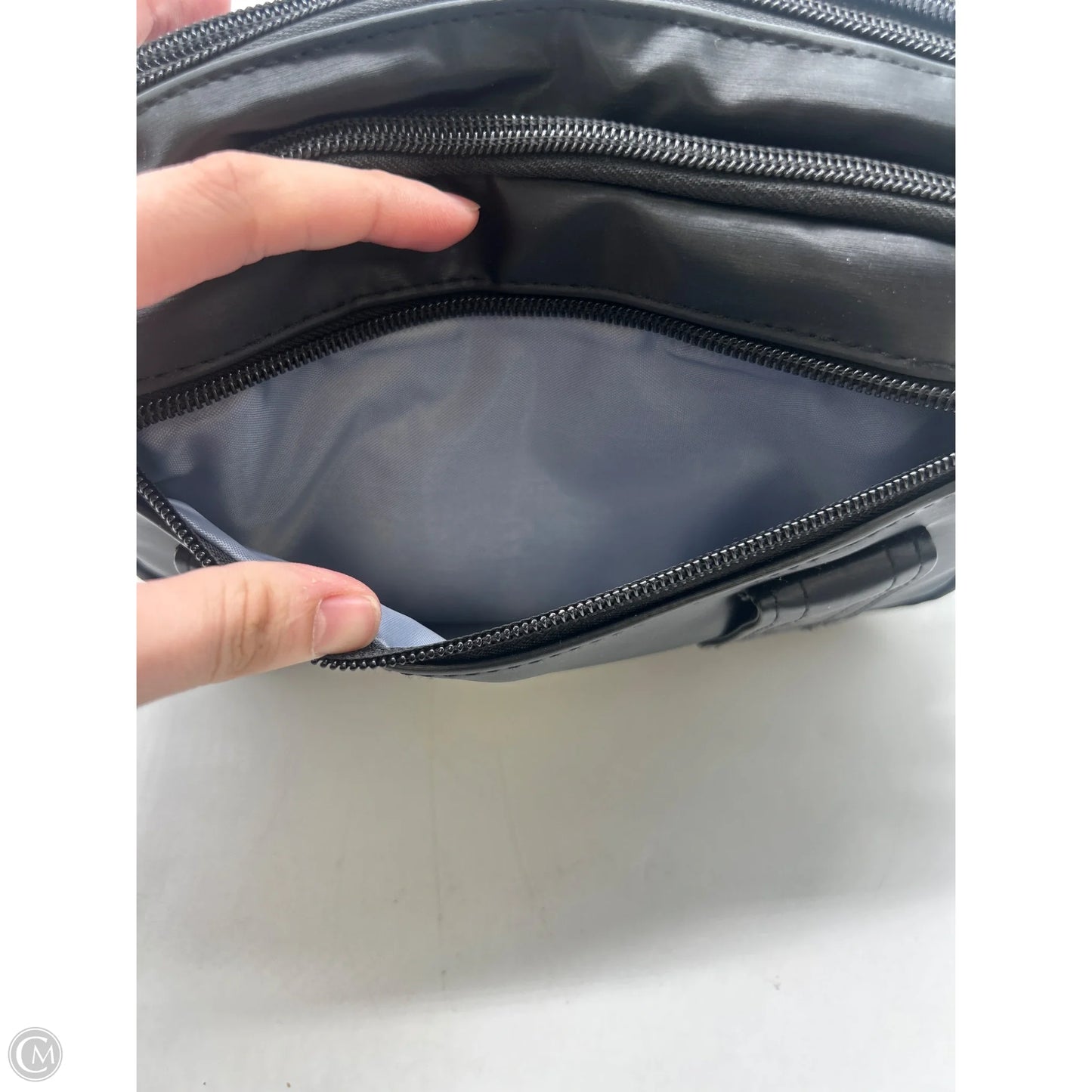 Handbag By Clothes Mentor, Size: Medium