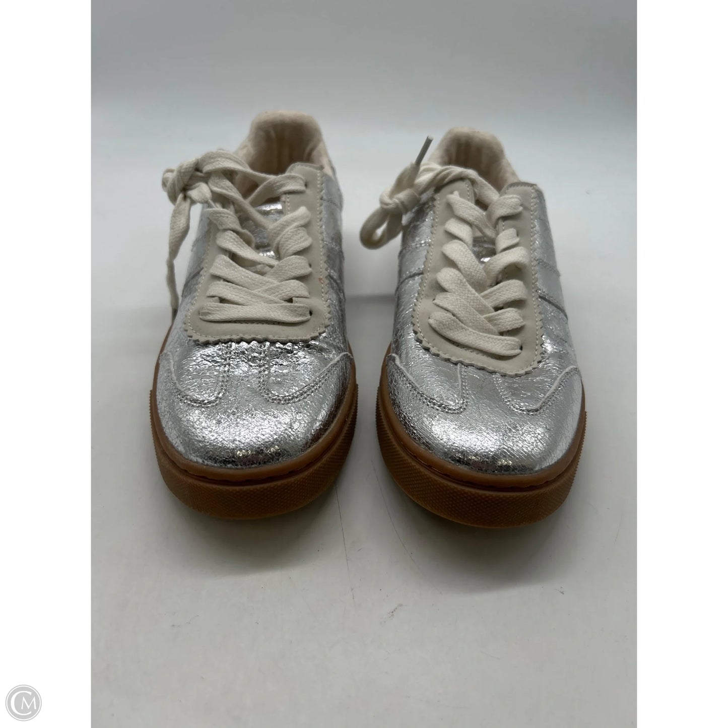 Shoes Sneakers By Cushionaire In Silver, Size: 9