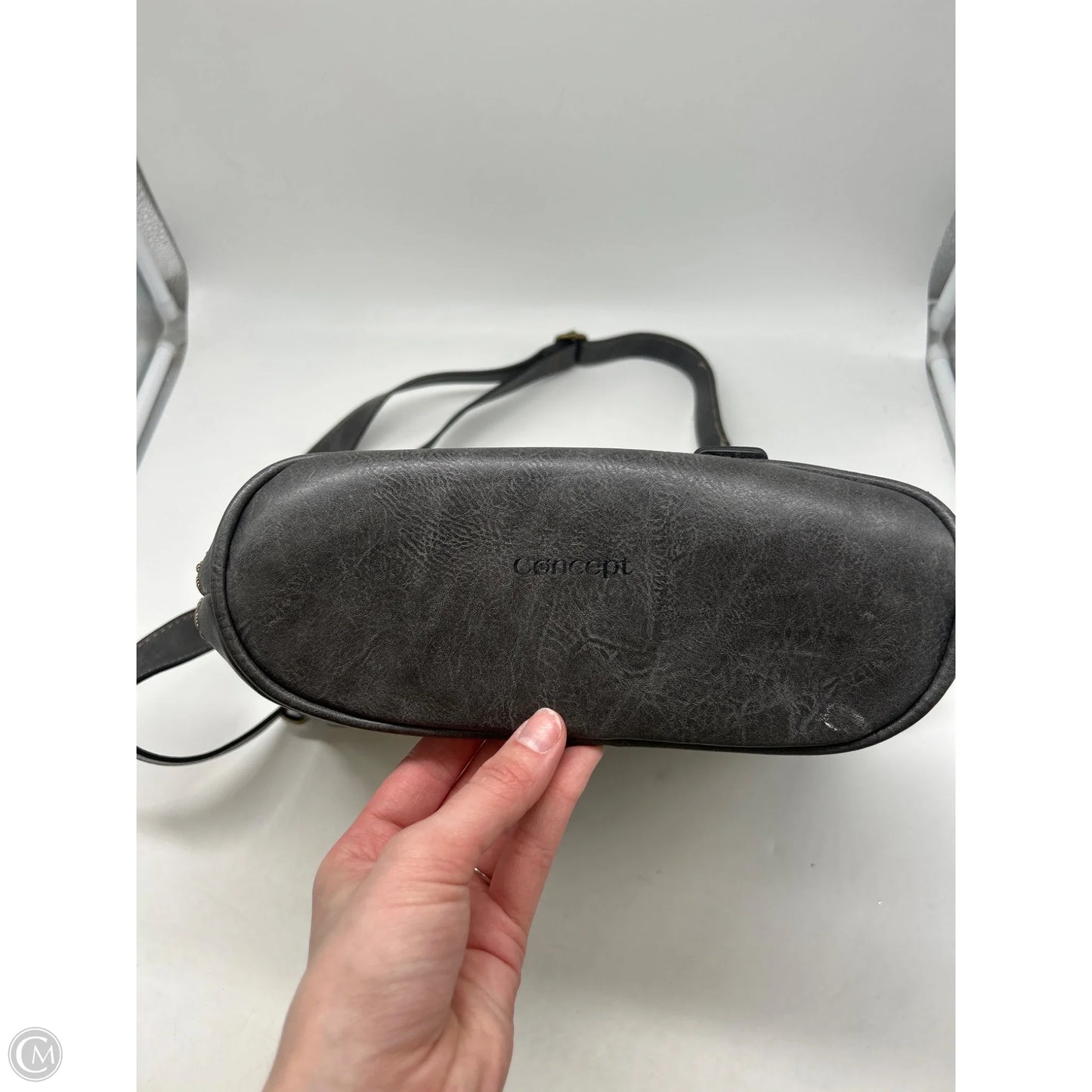 Handbag By Concepts, Size: Medium
