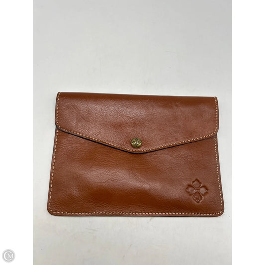 Clutch Designer By Patricia Nash, Size: Large