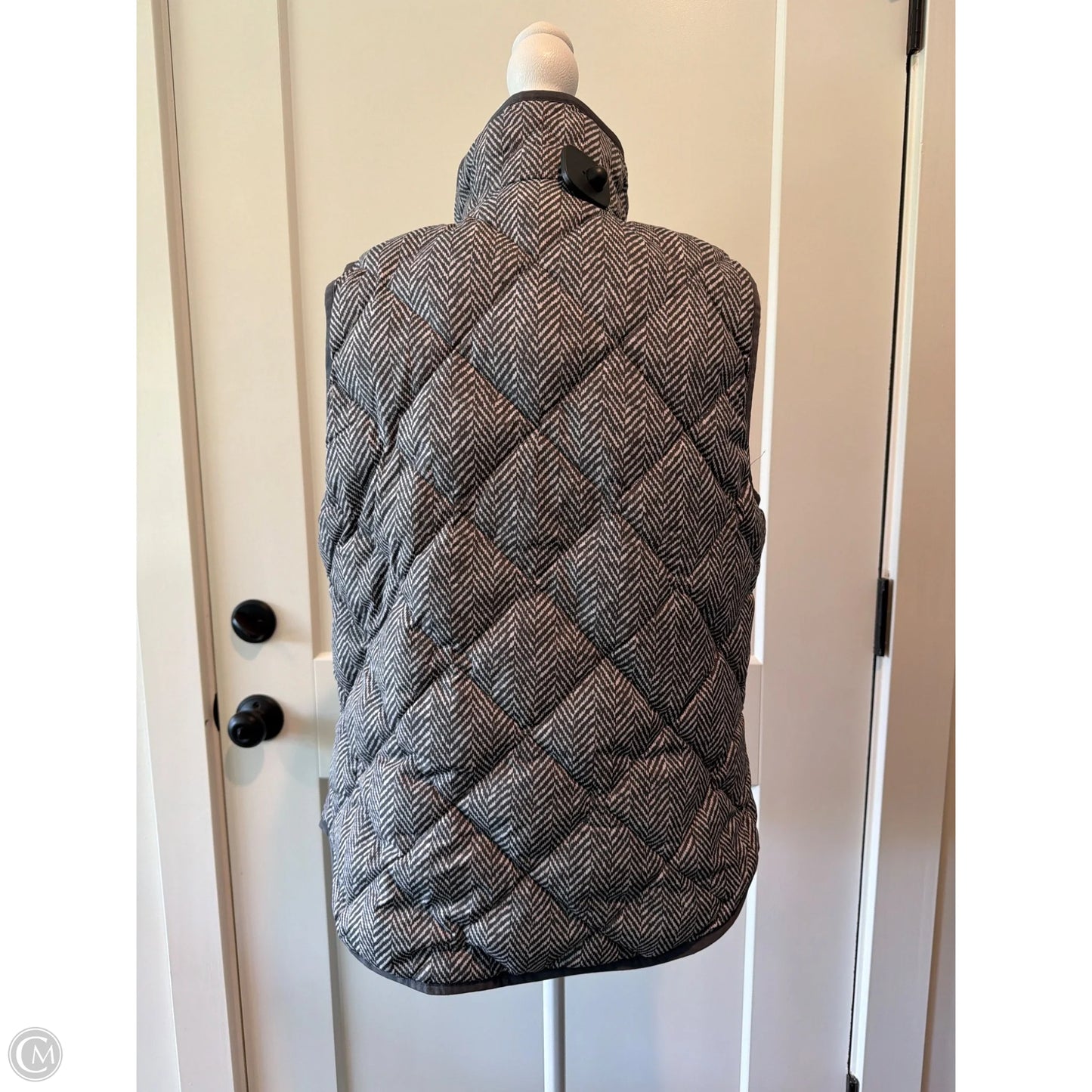 Vest Puffer & Quilted By J. Crew In Grey, Size: M