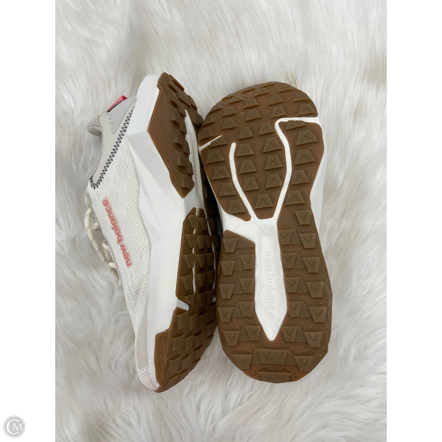 Shoes Athletic By New Balance In Cream, Size: 10