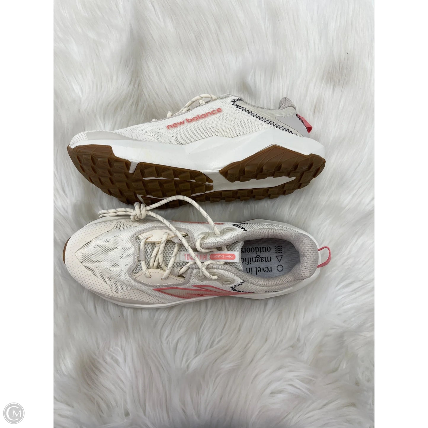 Shoes Athletic By New Balance In Cream, Size: 10