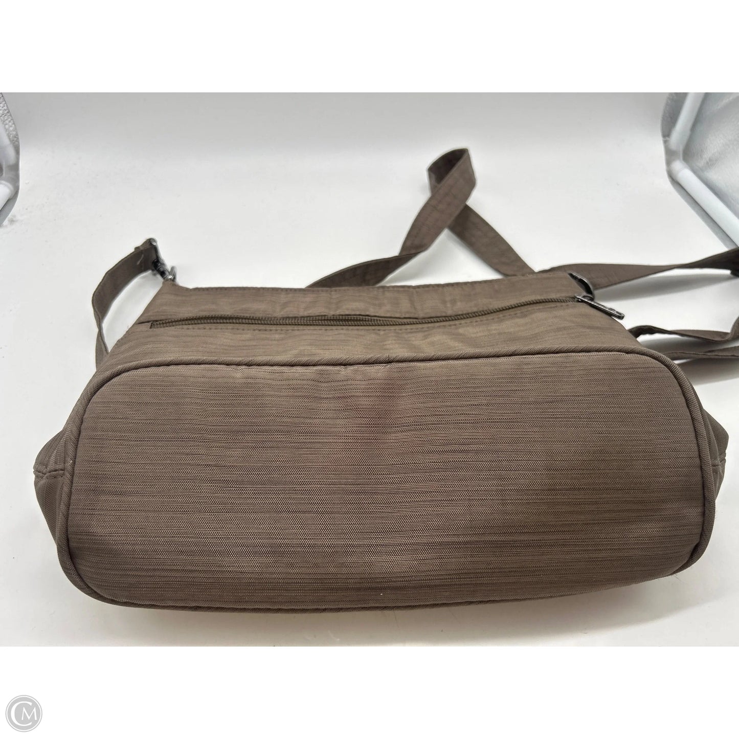 Handbag By Lug, Size: Medium