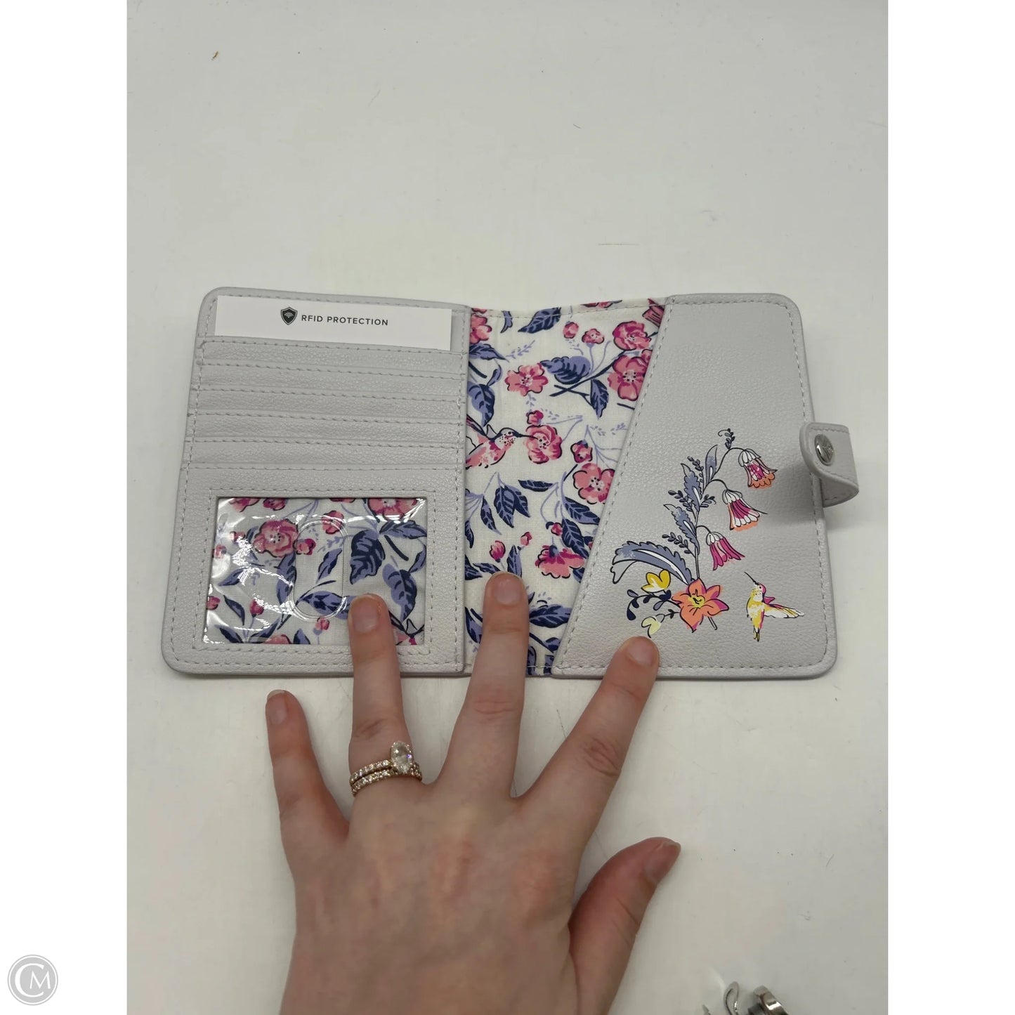 Wallet By Vera Bradley, Size: Medium