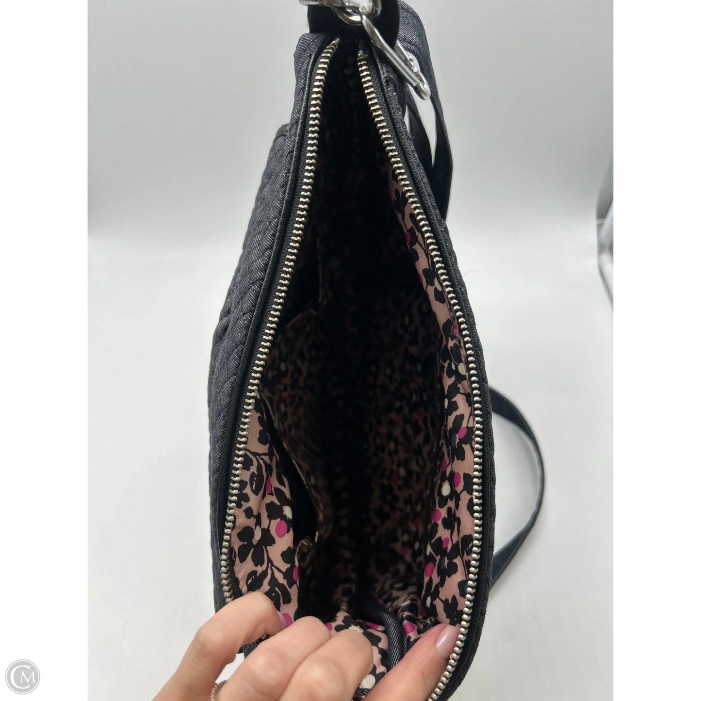 Handbag By Vera Bradley, Size: Large