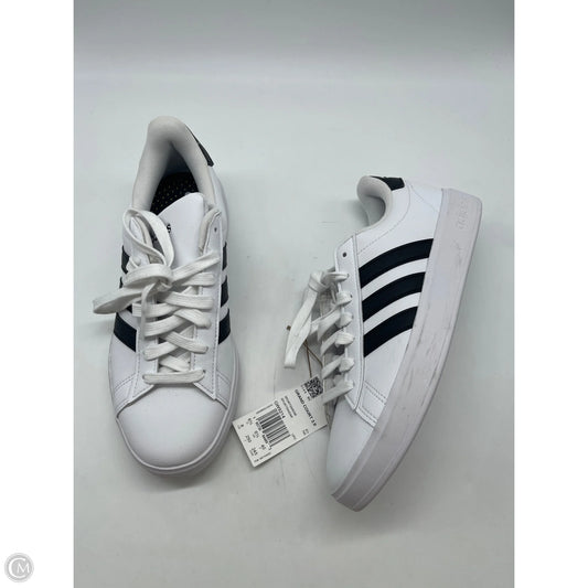 Shoes Sneakers By Adidas In Black & White, Size: 8