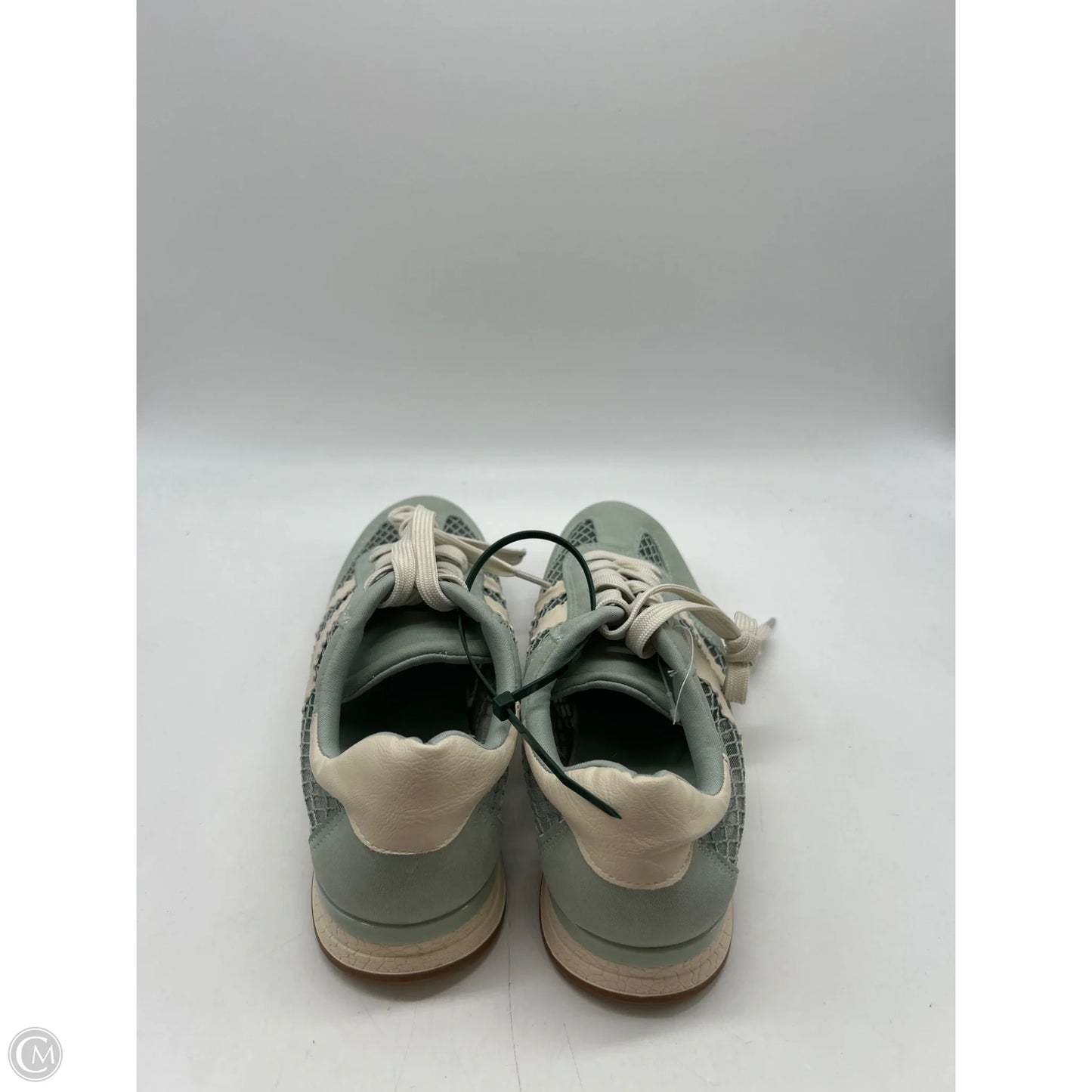 Shoes Sneakers By Dolce Vita In Green, Size: 8