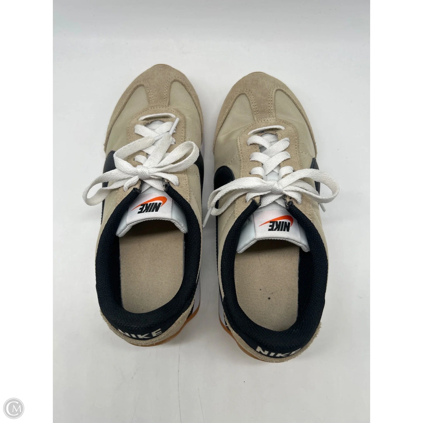 Shoes Sneakers By Nike In Black & Tan, Size: 8