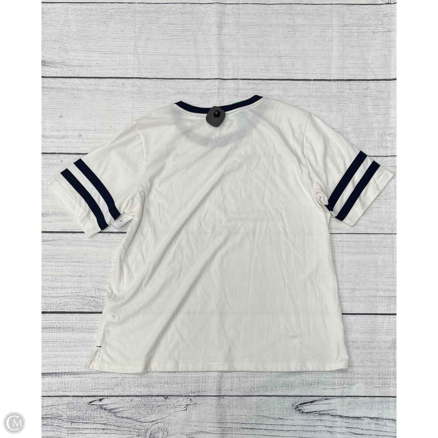 Top Short Sleeve By Maurices In White, Size: 1x