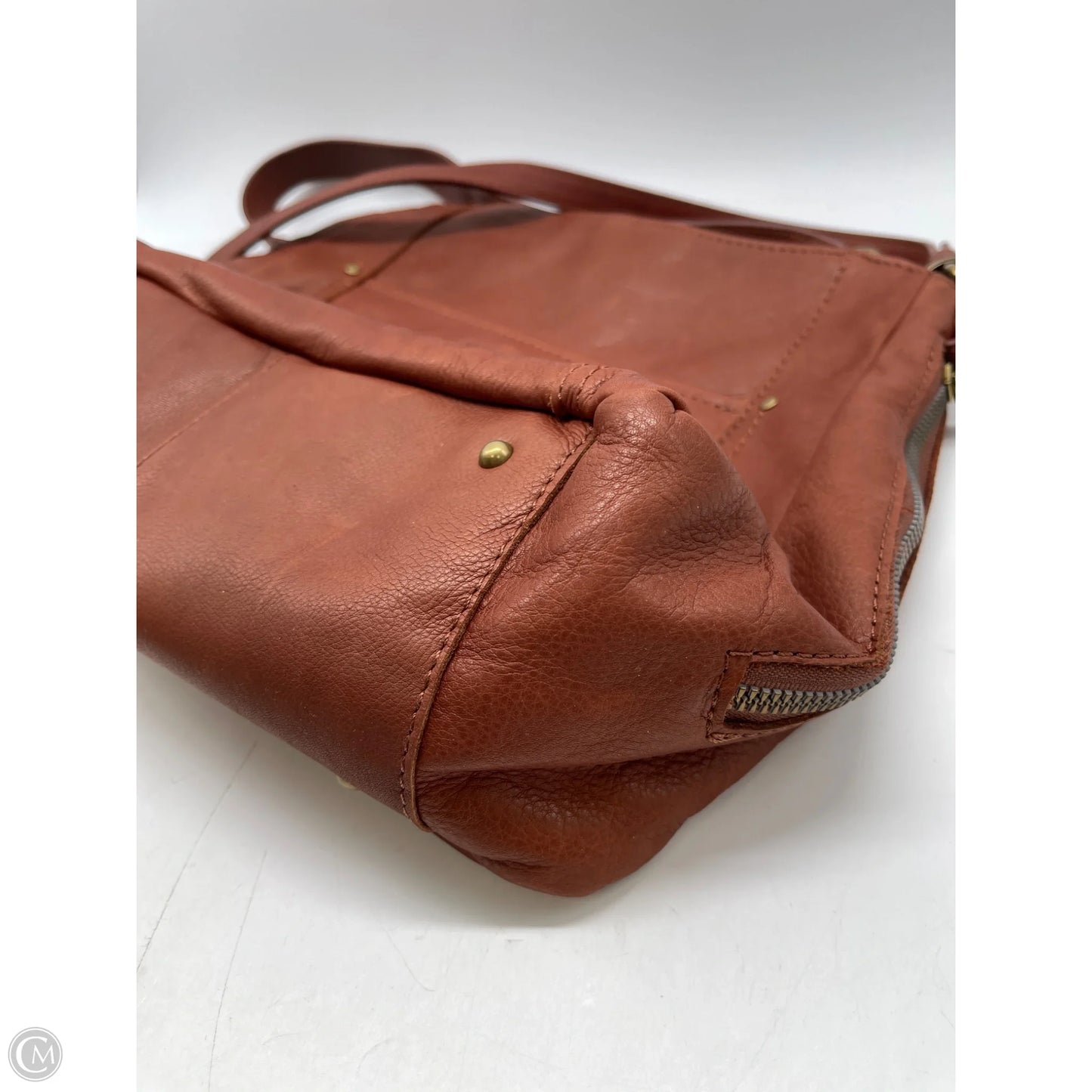Handbag By Clothes Mentor, Size: Medium
