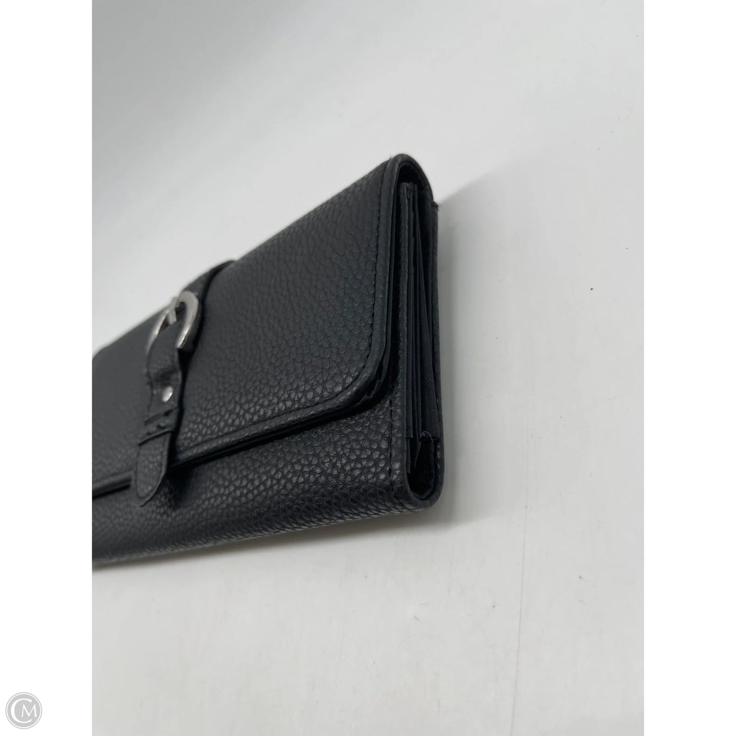 Wallet By Clothes Mentor, Size: Medium
