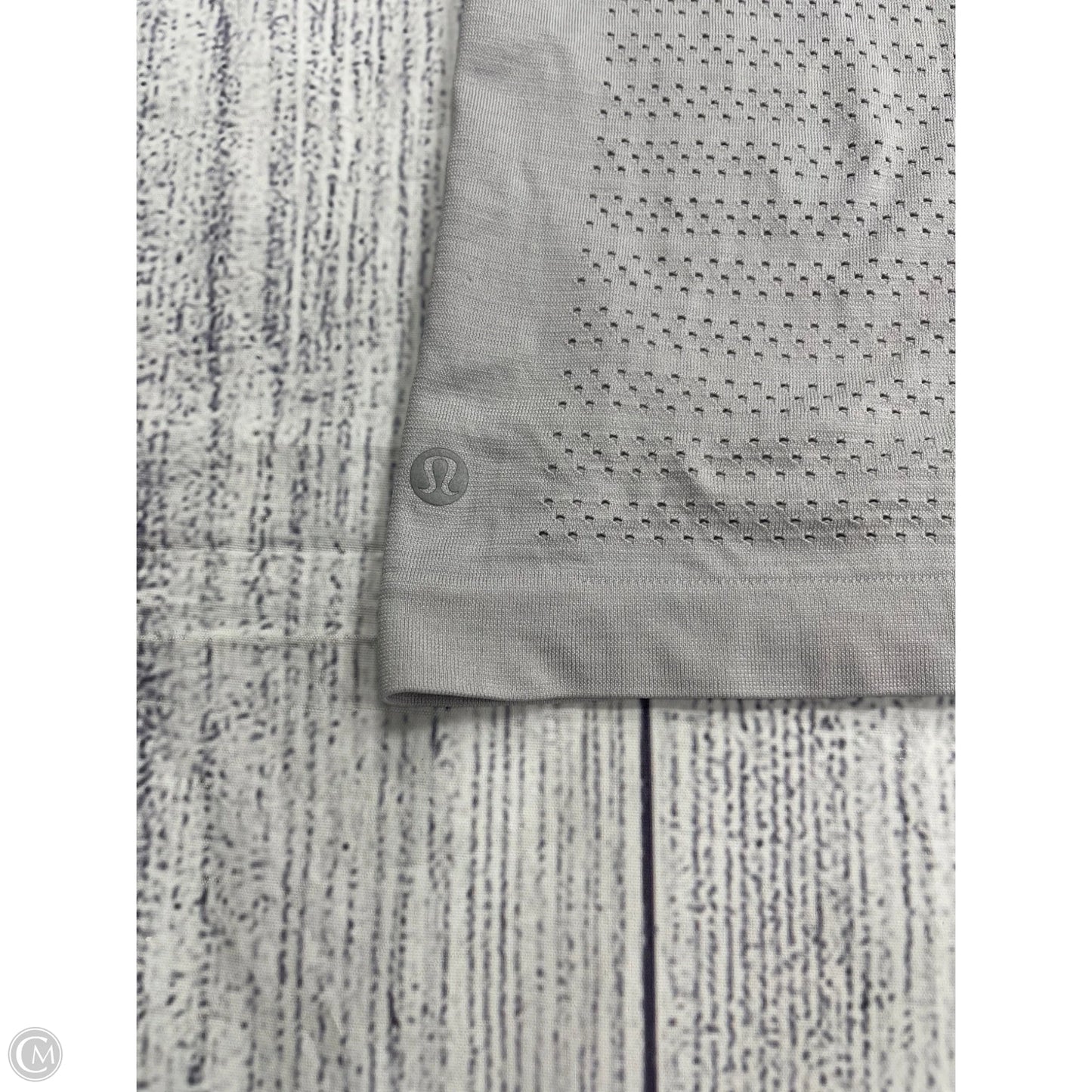 Athletic Top Short Sleeve By Lululemon In Grey, Size: 4
