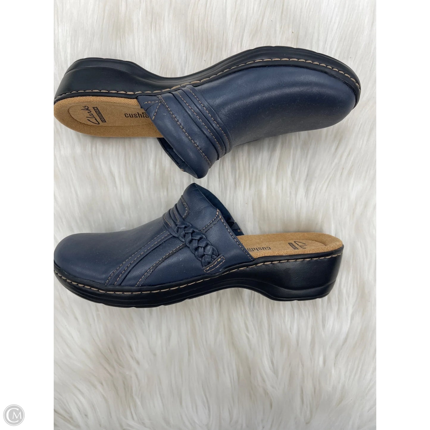 Shoes Flats By Clarks In Navy, Size: 7