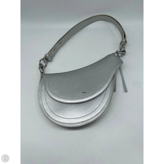 Handbag By Clothes Mentor, Size: Medium