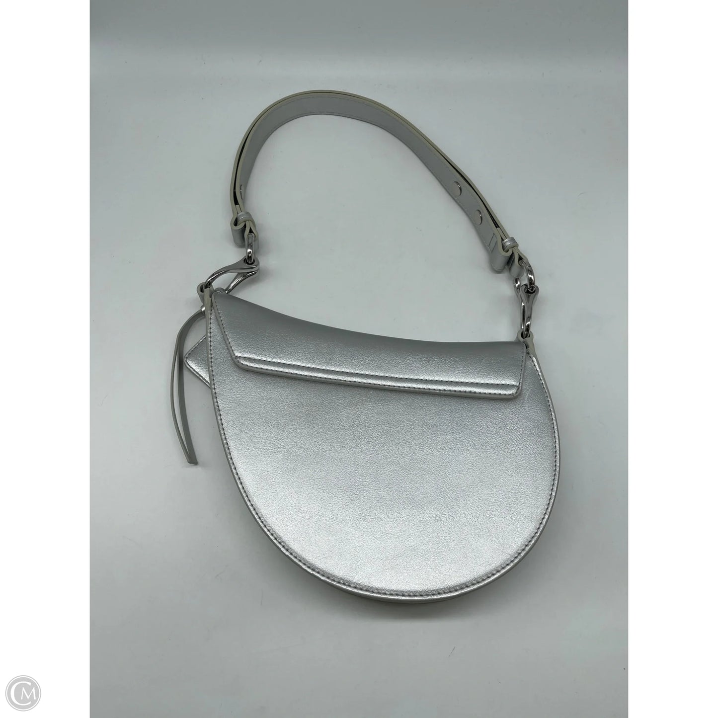 Handbag By Clothes Mentor, Size: Medium