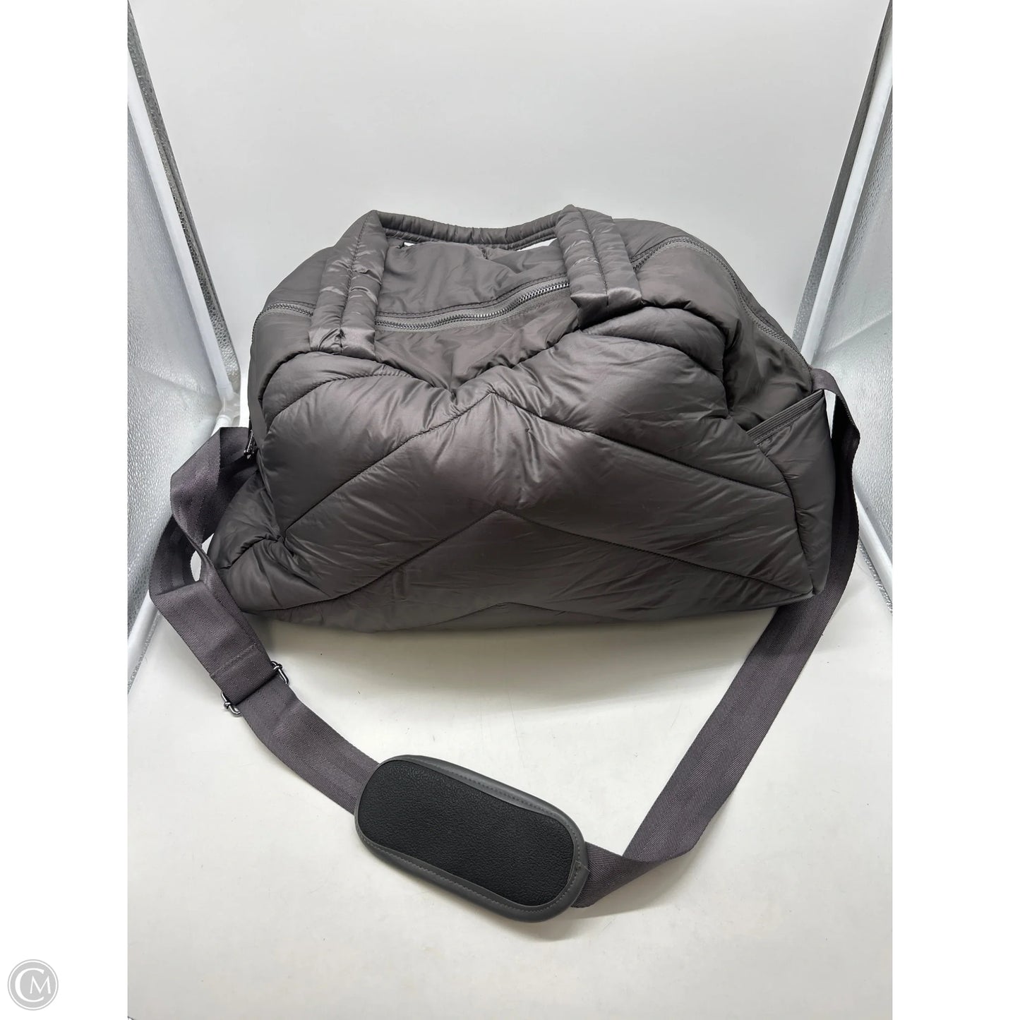 Duffle And Weekender By Apana, Size: Medium
