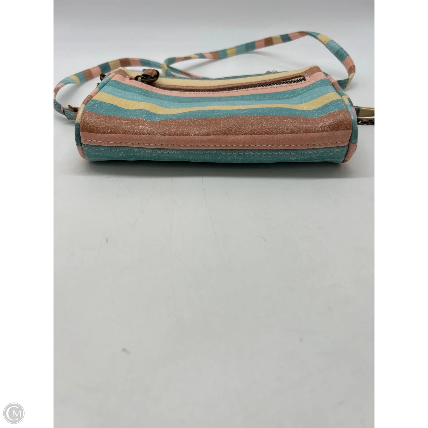 Crossbody By Clothes Mentor, Size: Small