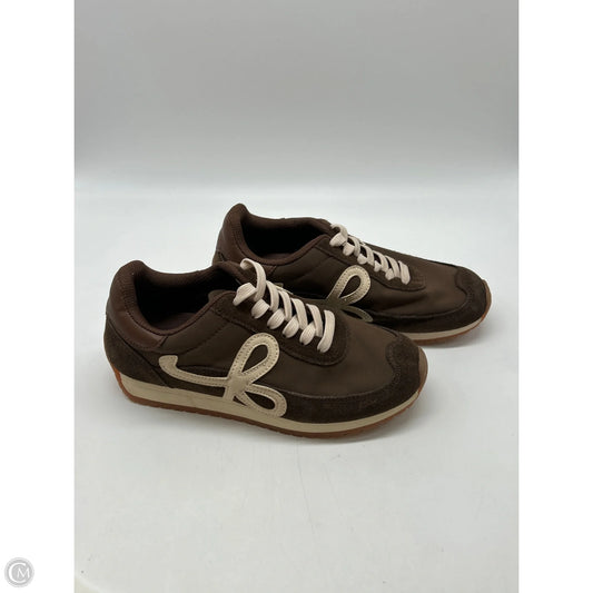 Shoes Athletic By Clothes Mentor In Brown, Size: 7