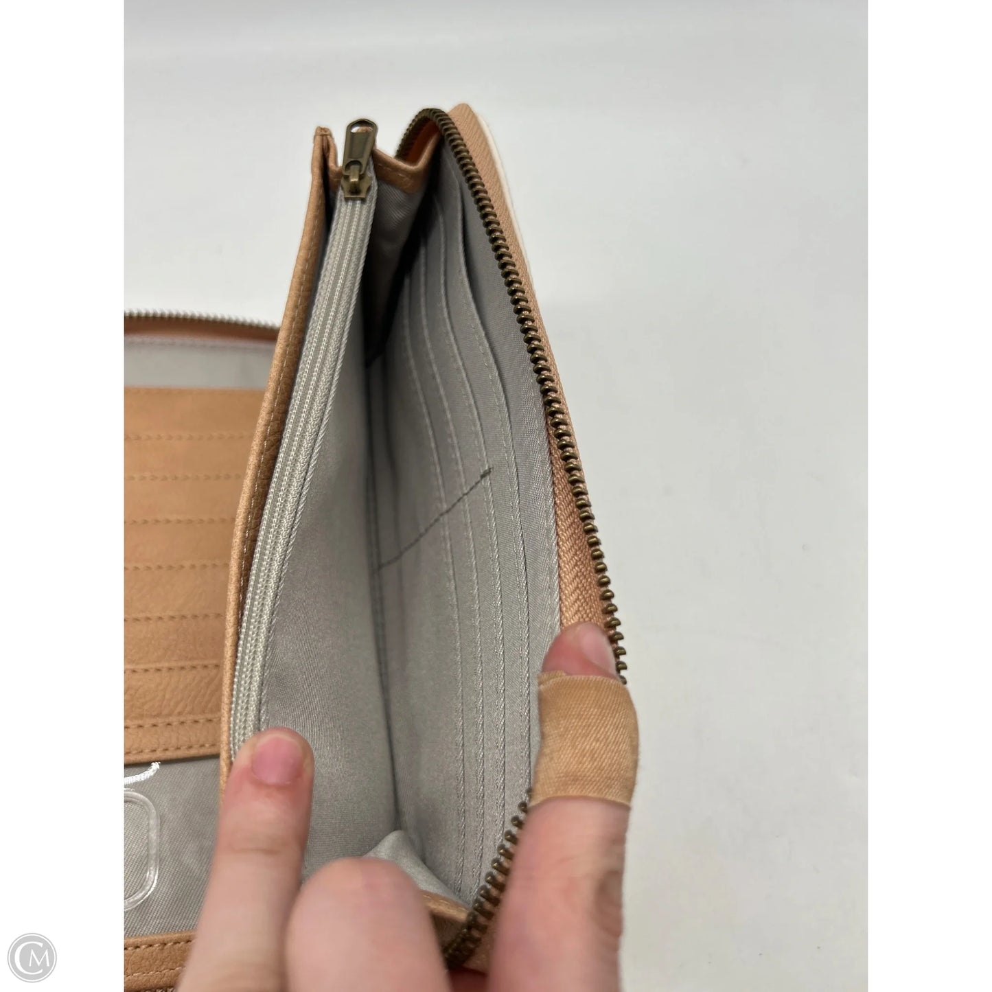 Wallet By Thirty One, Size: Medium