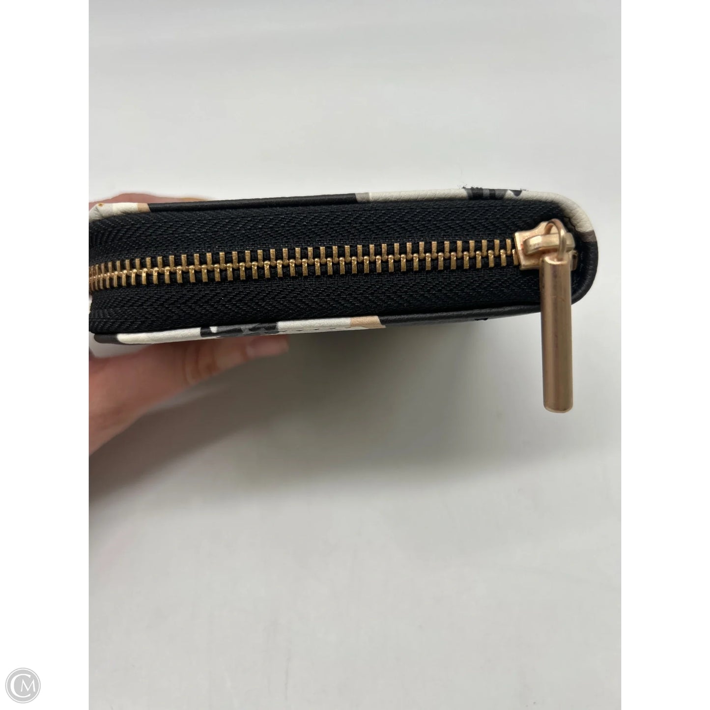 Wallet By Thirty One, Size: Small