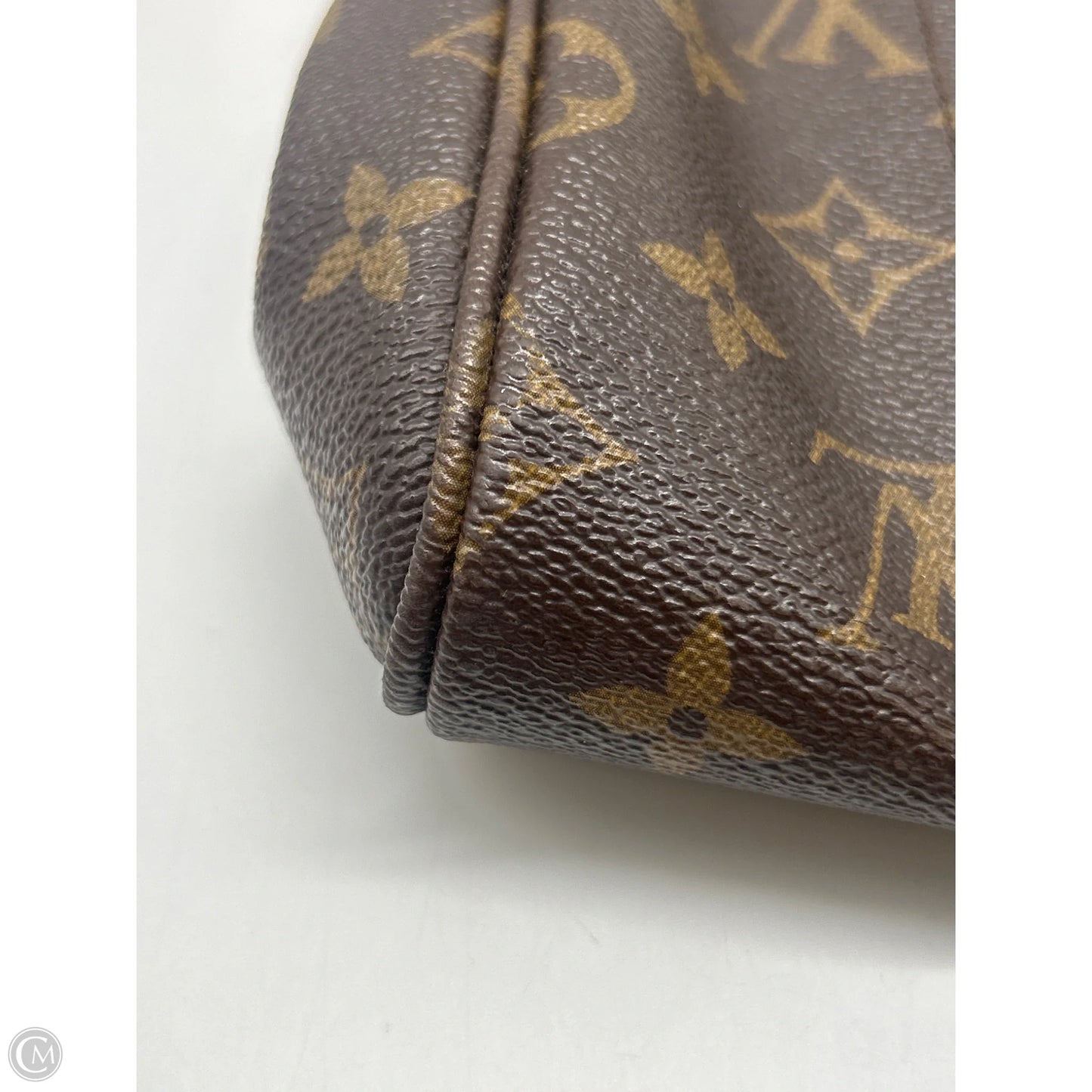 Crossbody Luxury Designer By Louis Vuitton, Size: Small