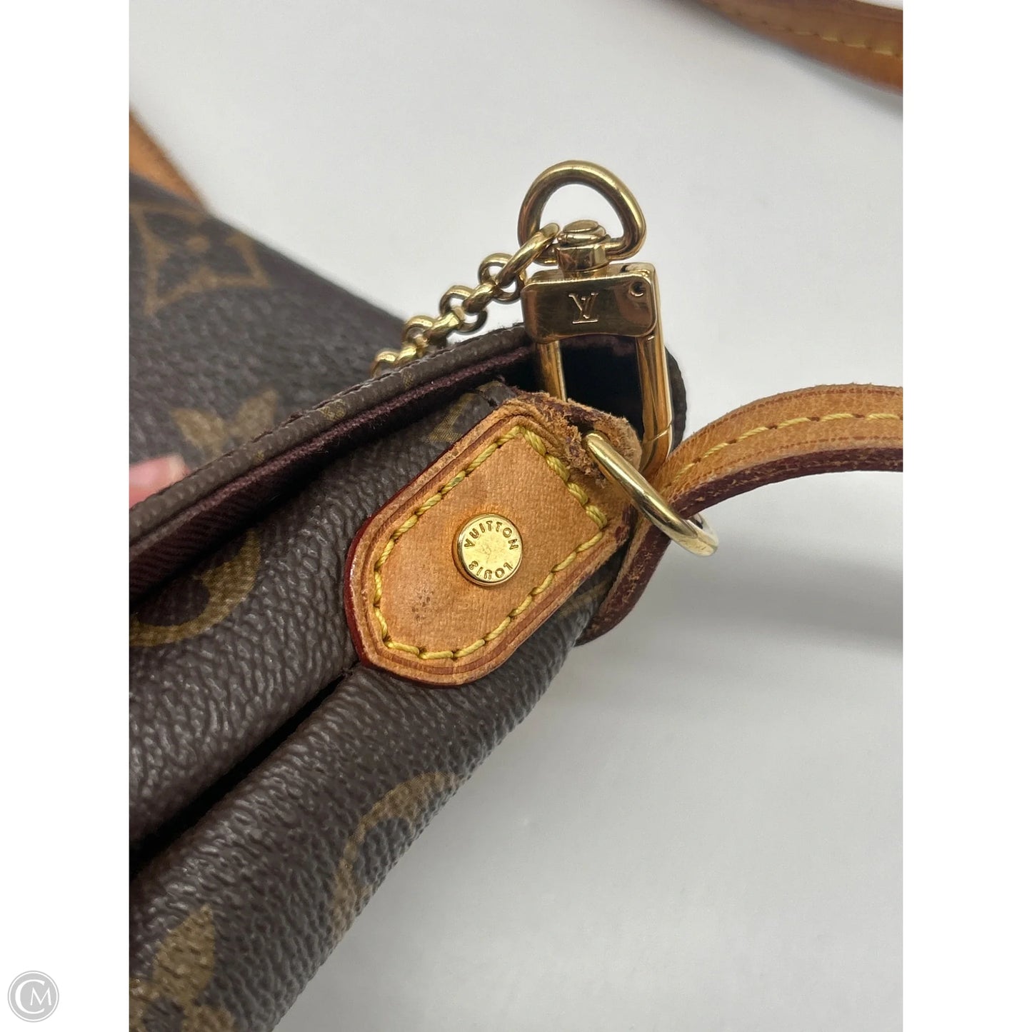 Crossbody Luxury Designer By Louis Vuitton, Size: Small