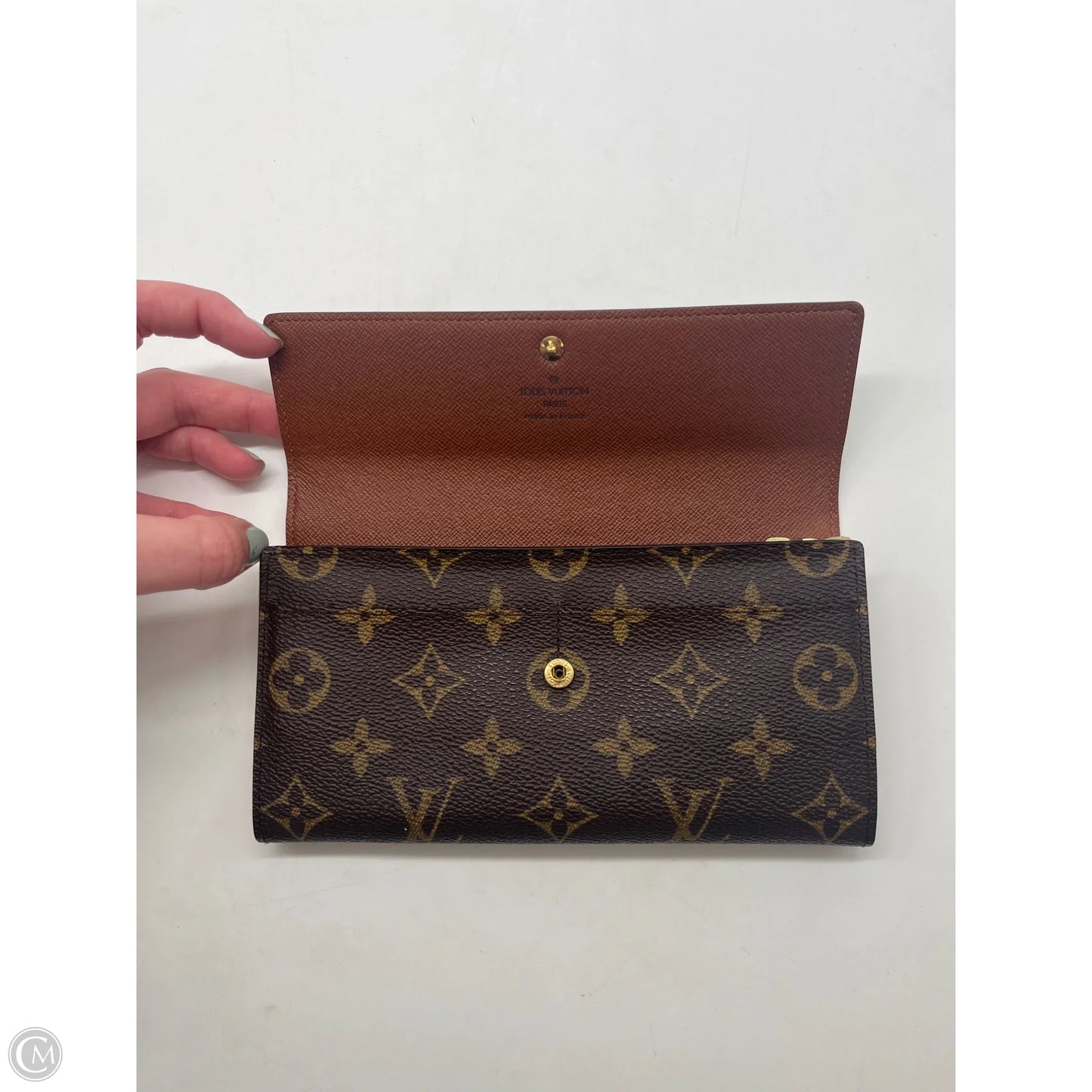 Wallet Luxury Designer By Louis Vuitton, Size: Medium