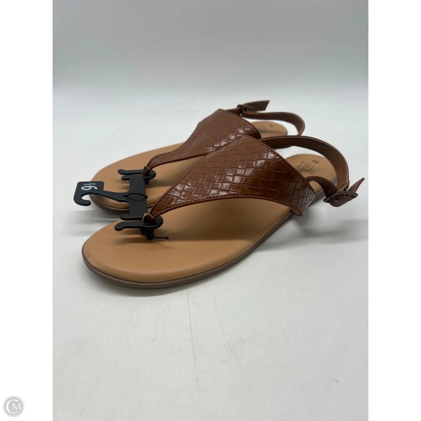 Sandals Flats By Time And Tru In Brown, Size: 9.5